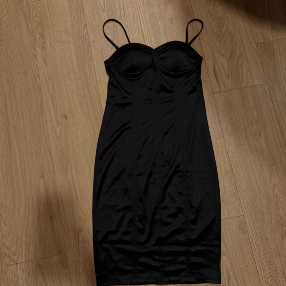 Sexy Satin Black Dress - Picture 3 of 5